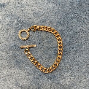 🛍️3/$20 - Avon Studio 1886 Chunky Goldtone Link Chain Bracelet.